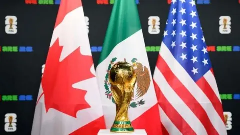 黄友政在亚洲杯乒乓球赛战胜阿拉米安